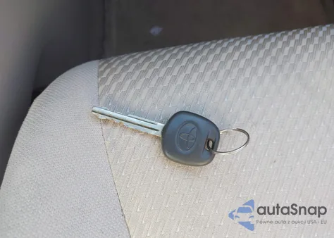 2004 Toyota Highlander V6 from USA, damaged, VIN JTEEP21A240049805